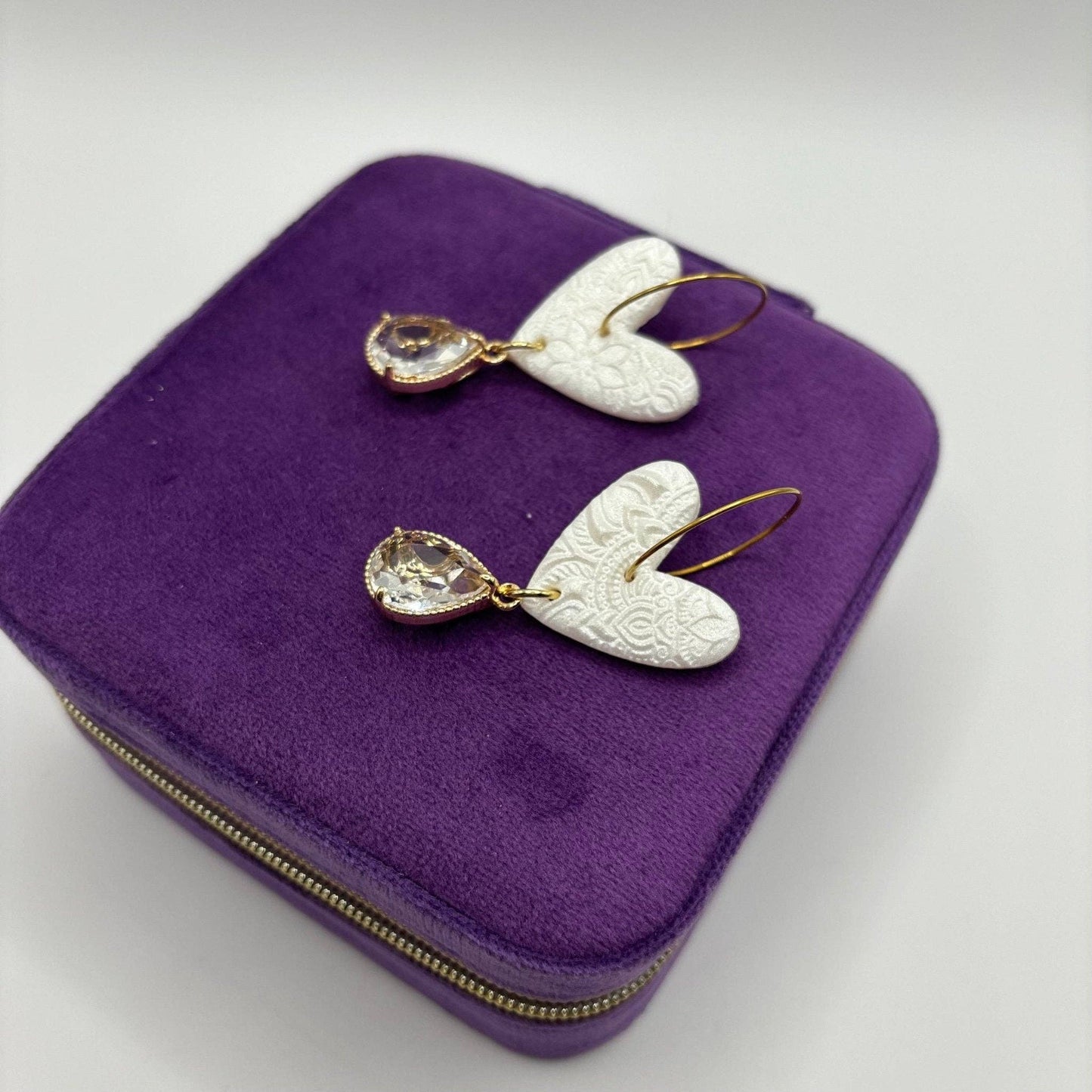 Innamorata - boucles d'oreilles en forme de cœur blanc