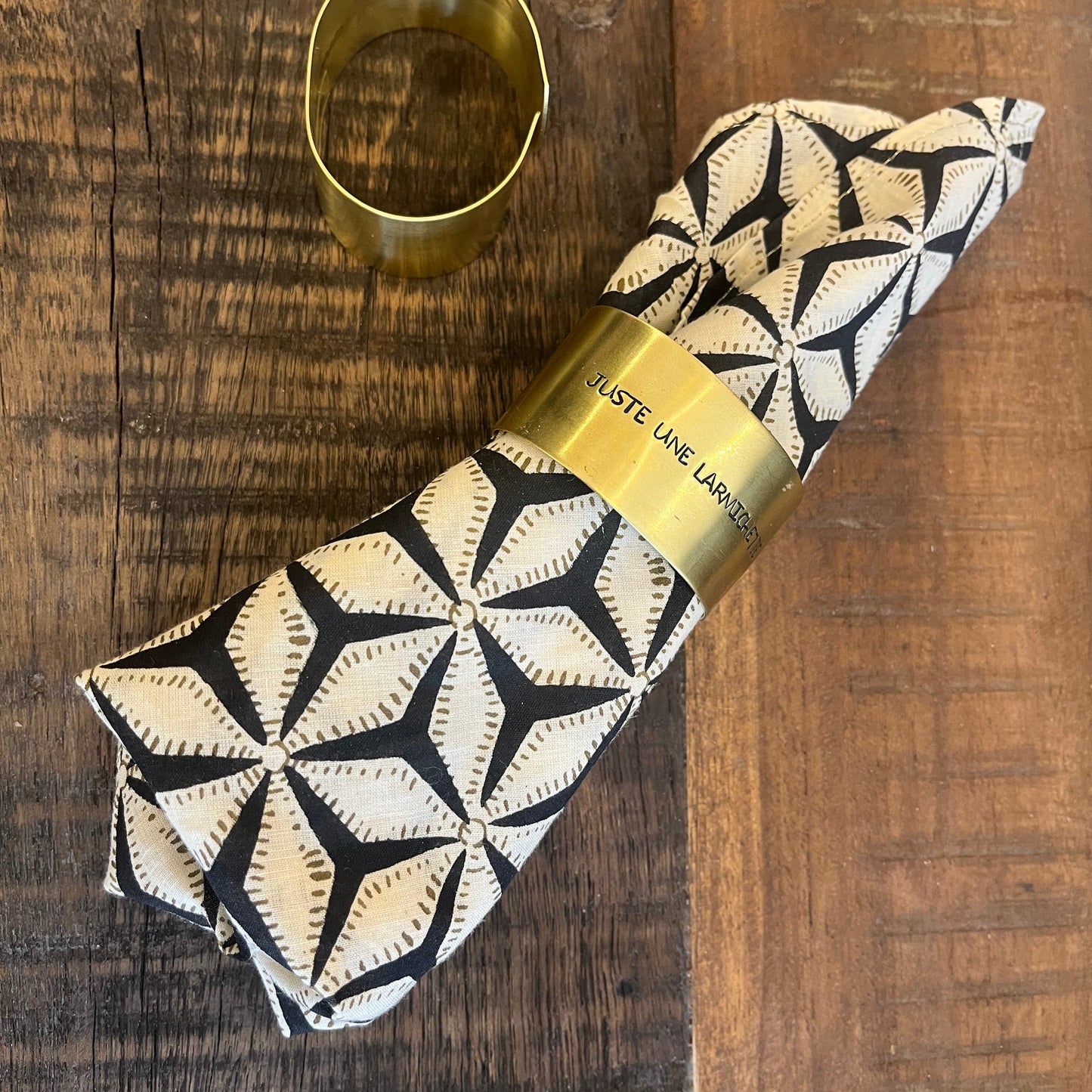 Rond de Serviette - Juste une larmichette