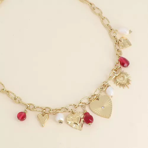 Collier Léona – breloques cœur et perles rouges