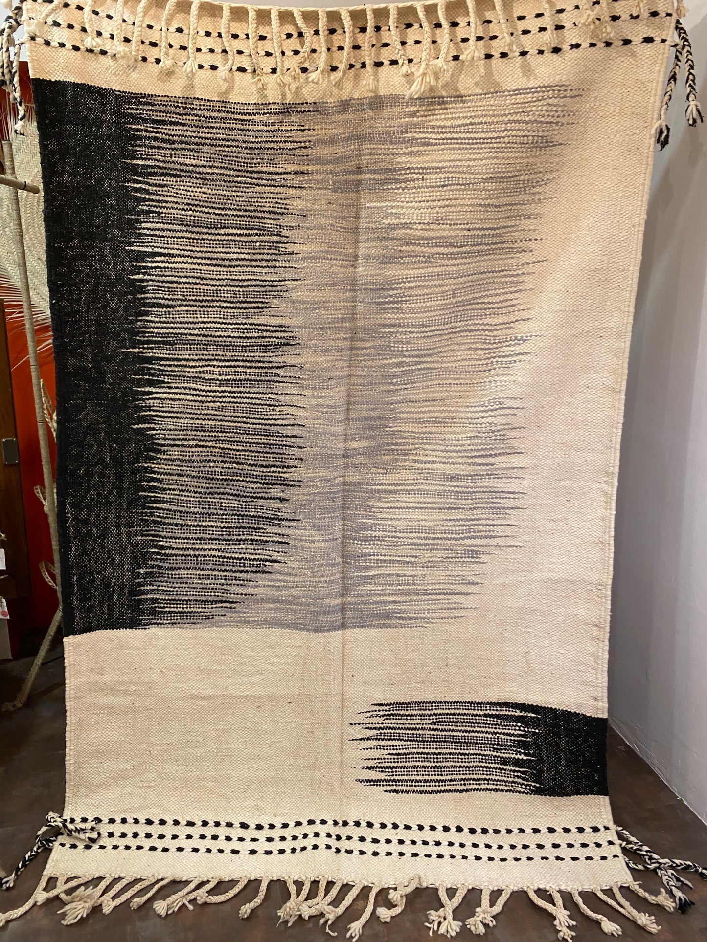 Tapis Berbère Kilim Tissé à Plat – 240 x 133 cm