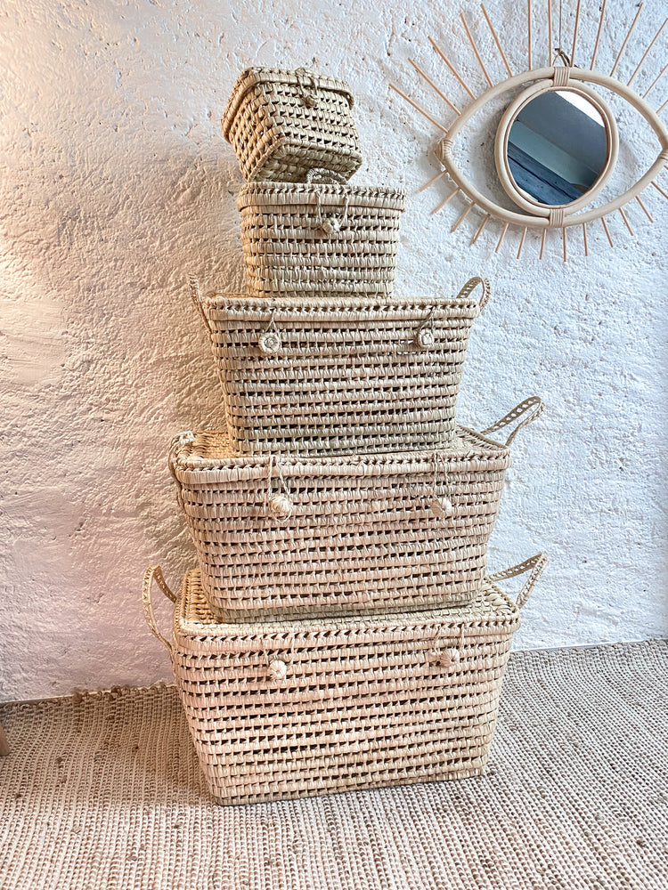 Panier, malle et corbeille