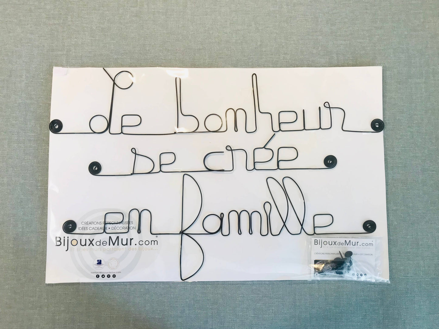 Citation Décoration Murale en Fil de Fer "Bonheur - Famille"