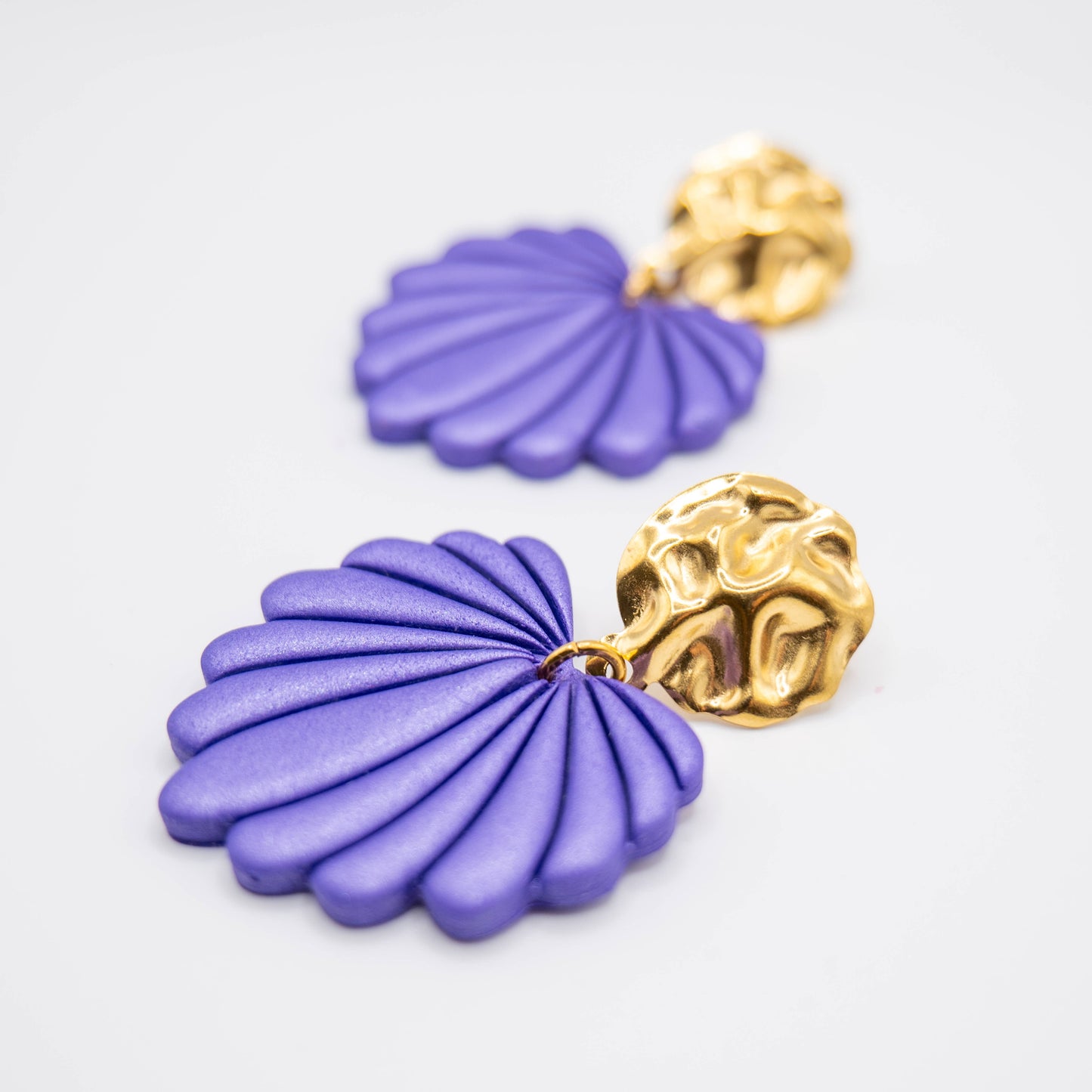 ALICE - boucles d'oreilles violettes à grandes fleurs