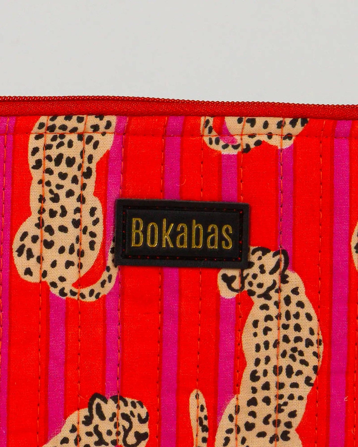 Pochette matelassée à froufrous Guépard: Grande