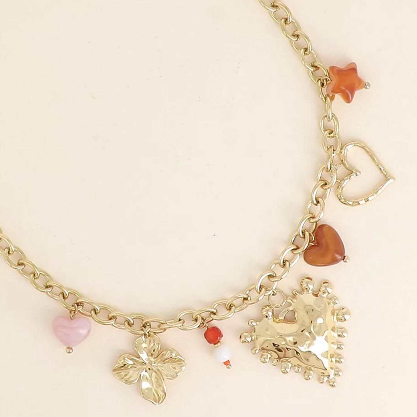 Collier avec charms