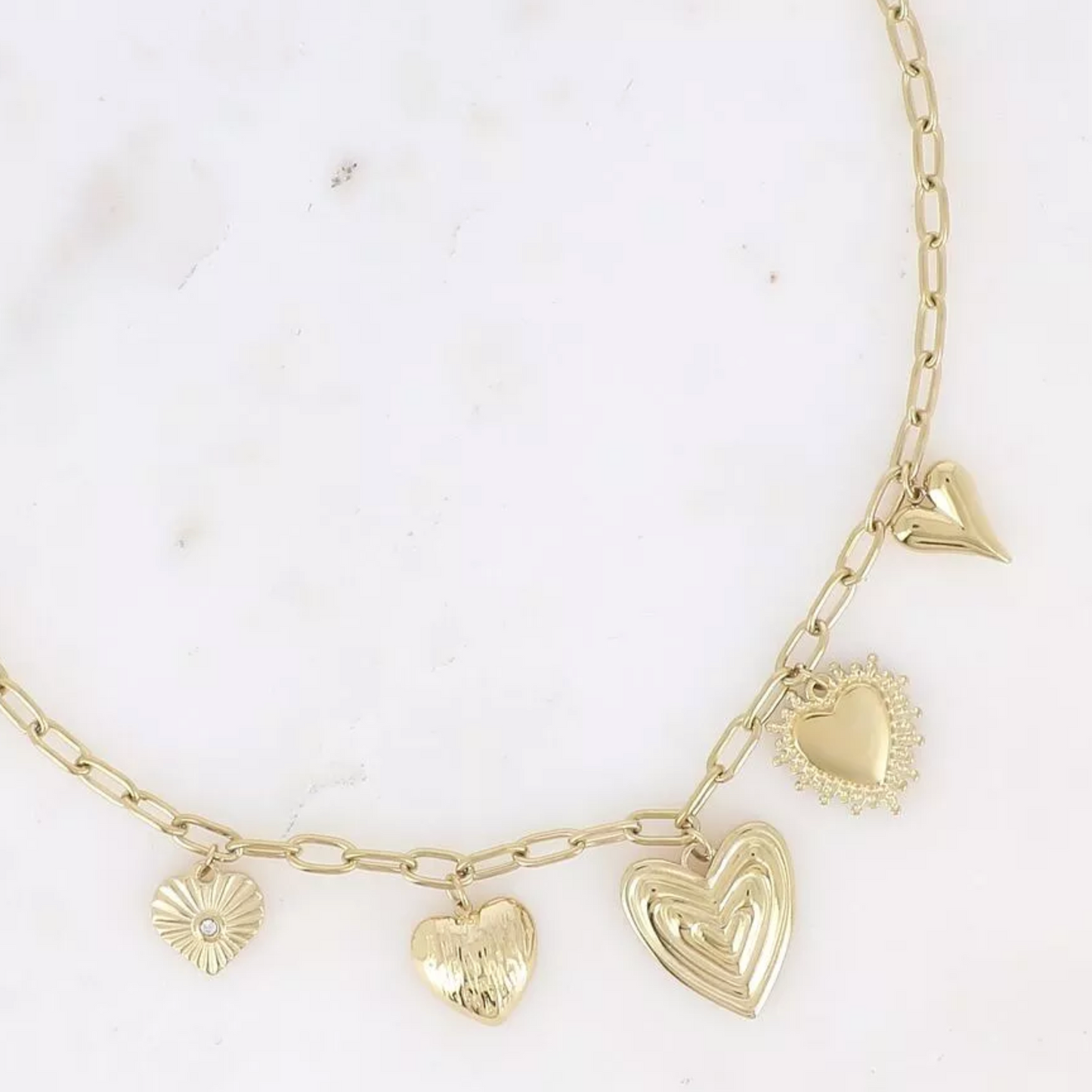 Collier avec charms