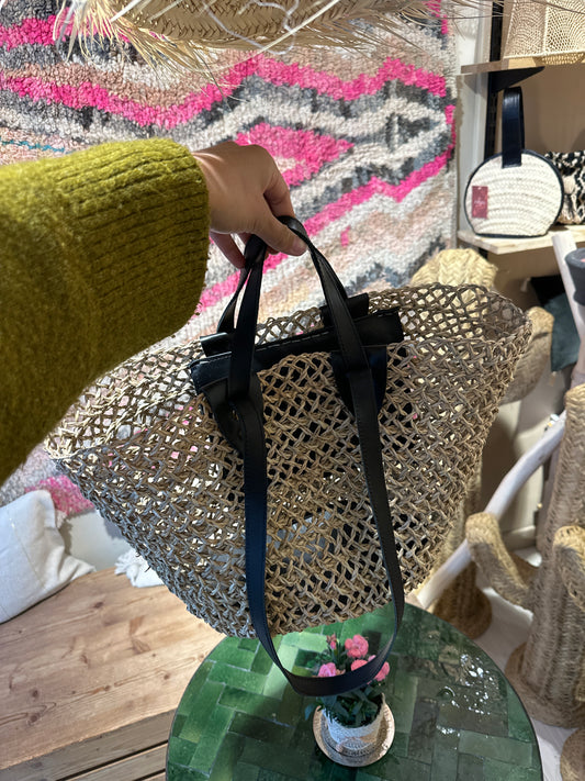 Panier ajouré artisanal cuir noir