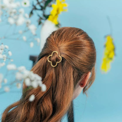 Barrette Juliette Gypso en laiton doré à l’or fin 24k, design trèfle, fermoir grenouille italien