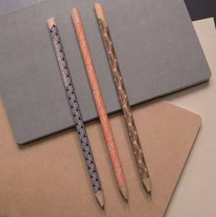 Crayons de papier magnétiques